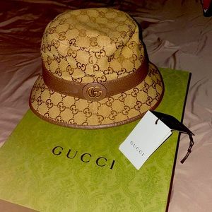 Gucci bucket hat